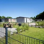 Ostseecamp Muscheltraum Ferienhaus *