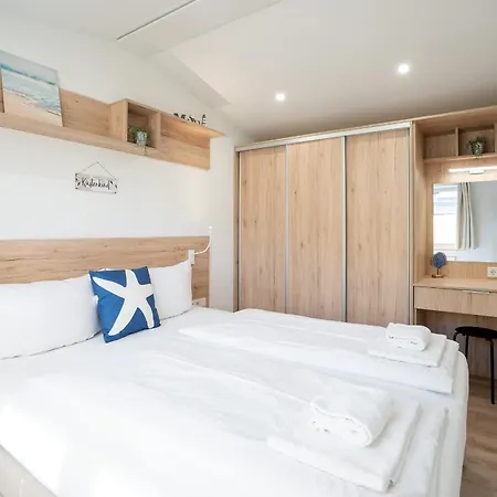 Ostseecamp Muscheltraum Holiday home *